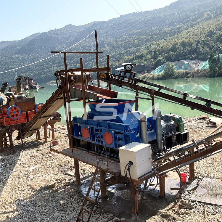 鵝卵石制砂機安裝現場